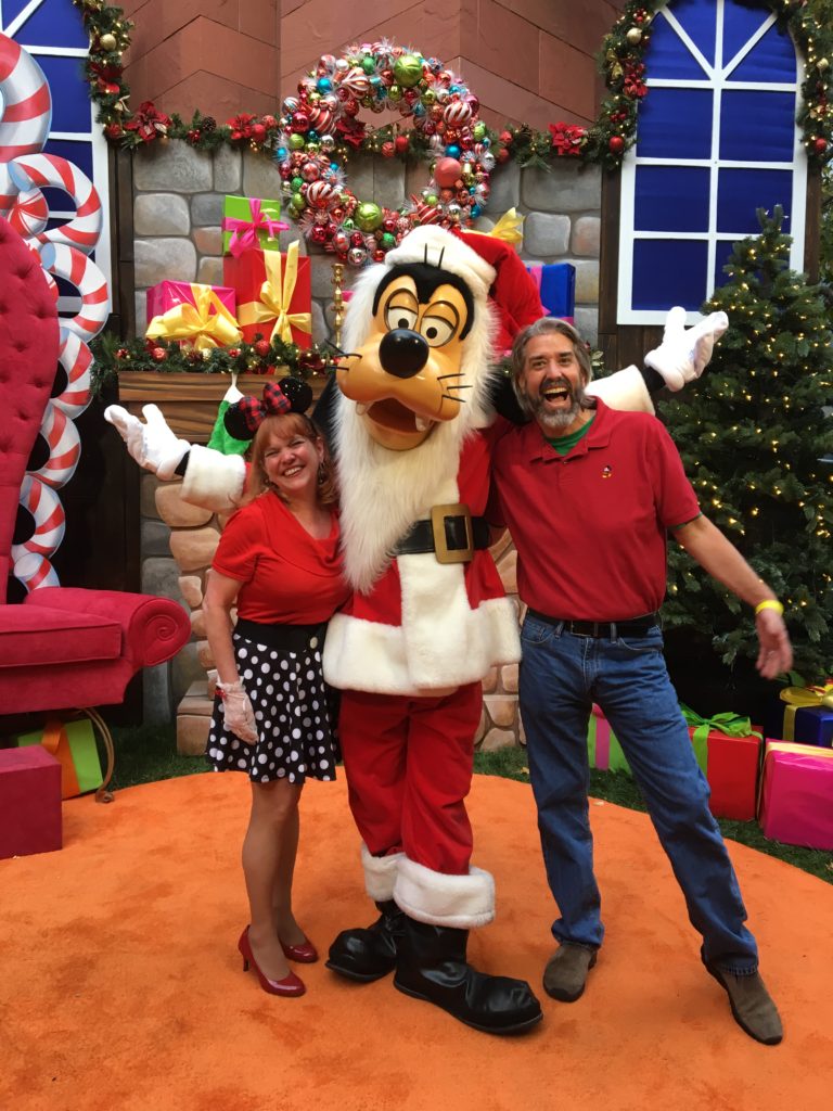 Tom Michelle and Santa Goofy