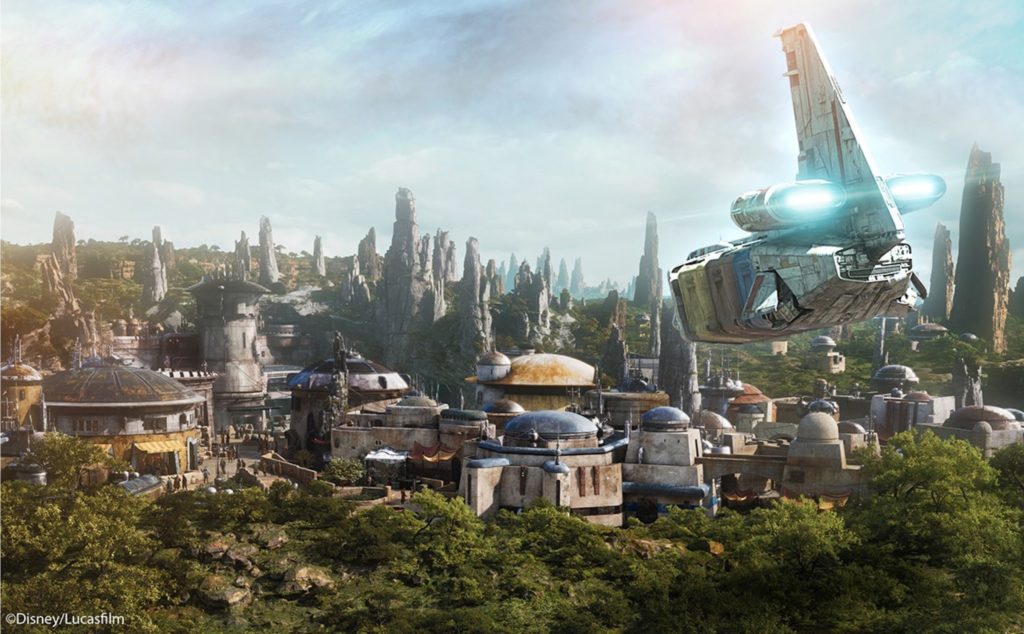 Star Wars Galaxy's Edge - Fly In - Disney Parks
