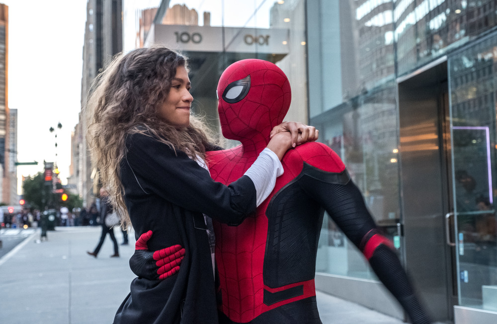 Spider-Man: Far From Home - Spider-Man & MJ