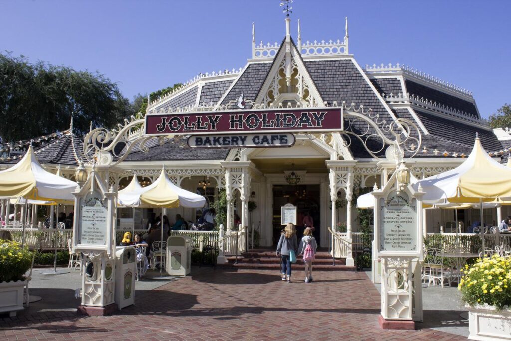 Jolly Holiday Bakery Cafe - Our 5 Favorite Disney Quick Service Restaurants