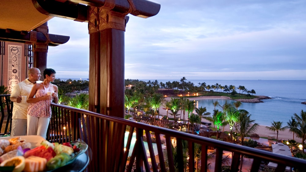 Disney's Aulani Resort - Attraction Dining Ideas Disney Should Consider