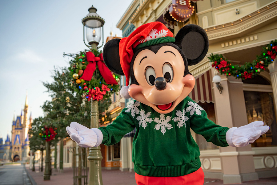 Holiday announcements at Walt Disney World - Our Alan Menken Appreciation Show - Our 5 Favorite Disney Halloween Songs