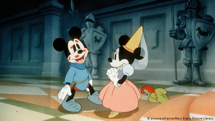Mickey and Minnie in love - Mickey & Minne - The Mice That Started It All