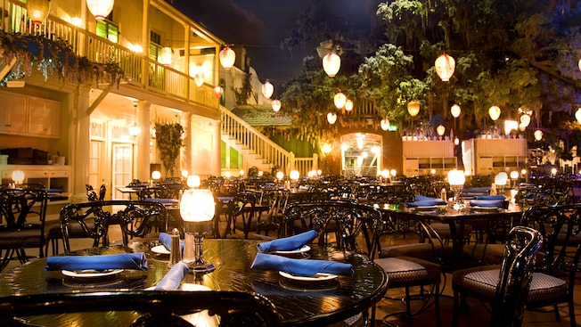 Disneyland's Blue Bayou Restaurant - Countdown to Walt Disney World's 50th Birthday - Part 1 - Disney's Map to the Magic, Kingdom