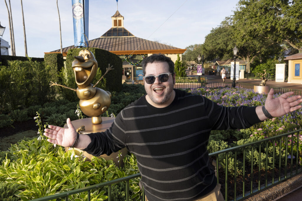 Josh Gad