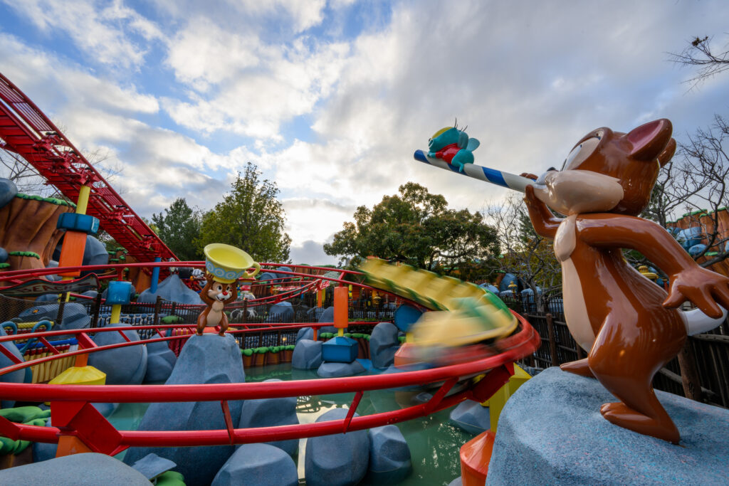 Chip n Dale Gadgetcoaster Fun feature at Toontown