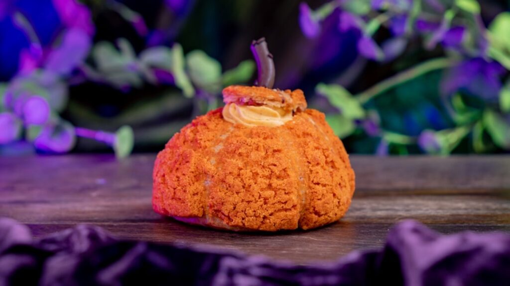 Disney Pumpkin Flavored Treats Pumpkin Chai Cream Puff